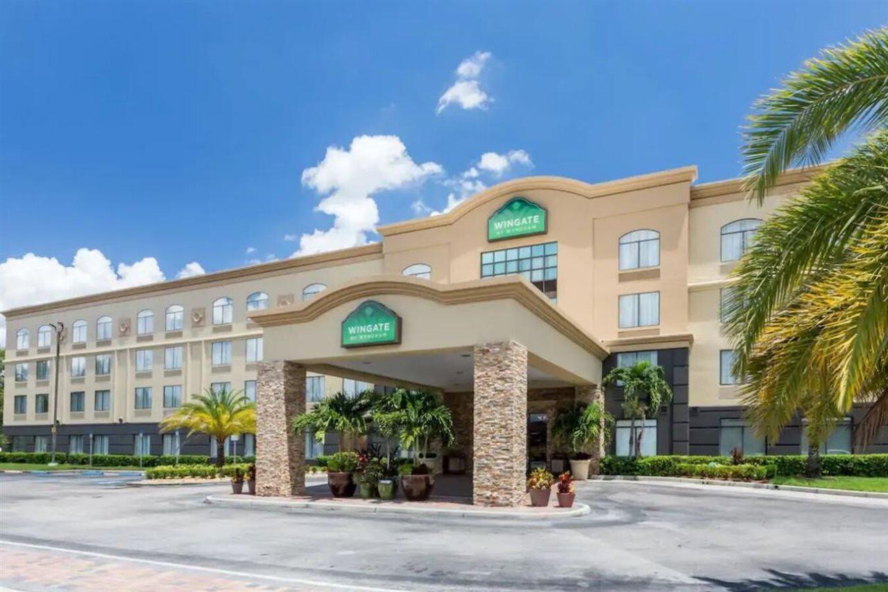 Wingate By Wyndham - Universal Studios And Convention Center Orlando Exterior foto