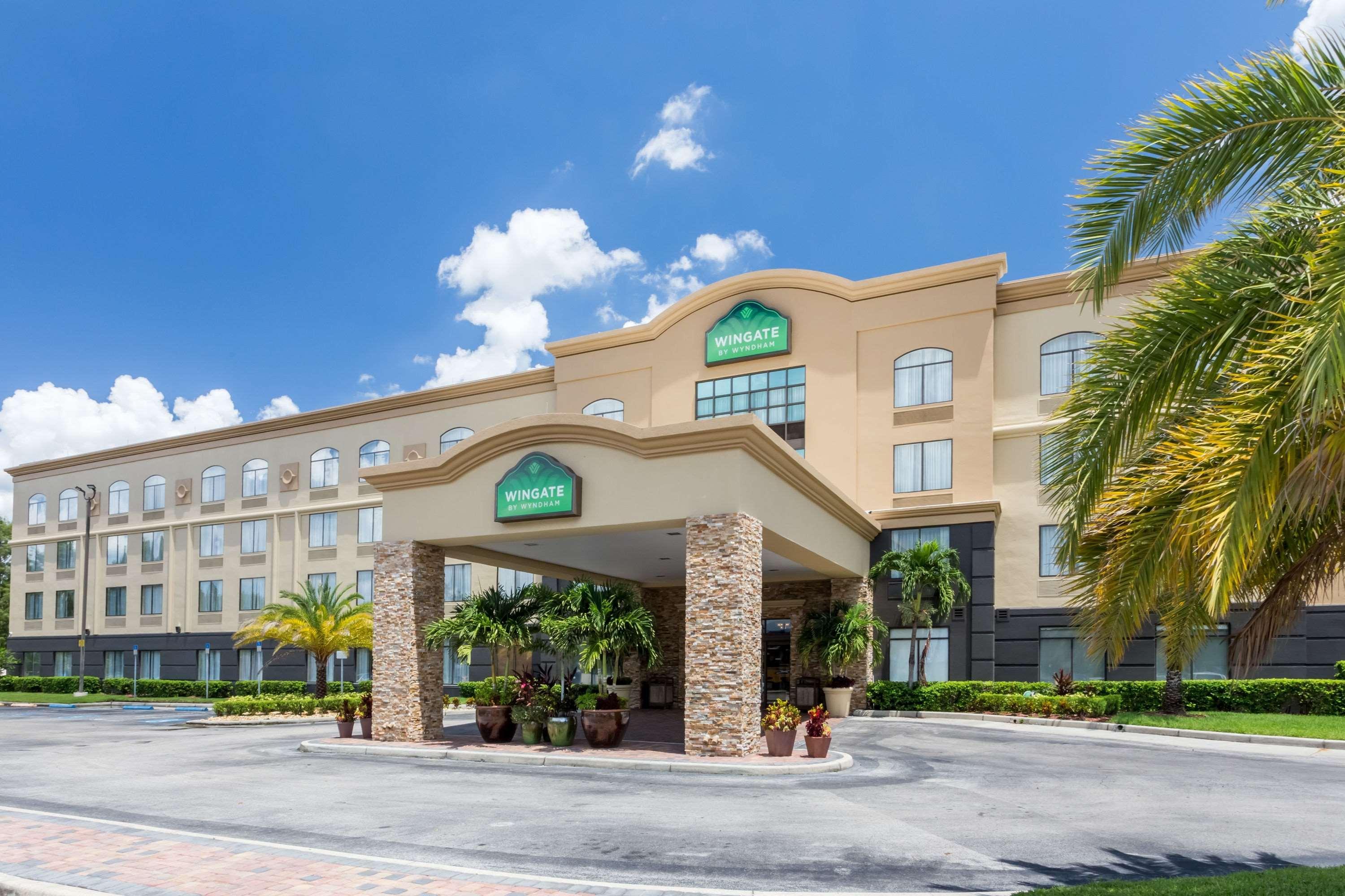 Wingate By Wyndham - Universal Studios And Convention Center Orlando Exterior foto